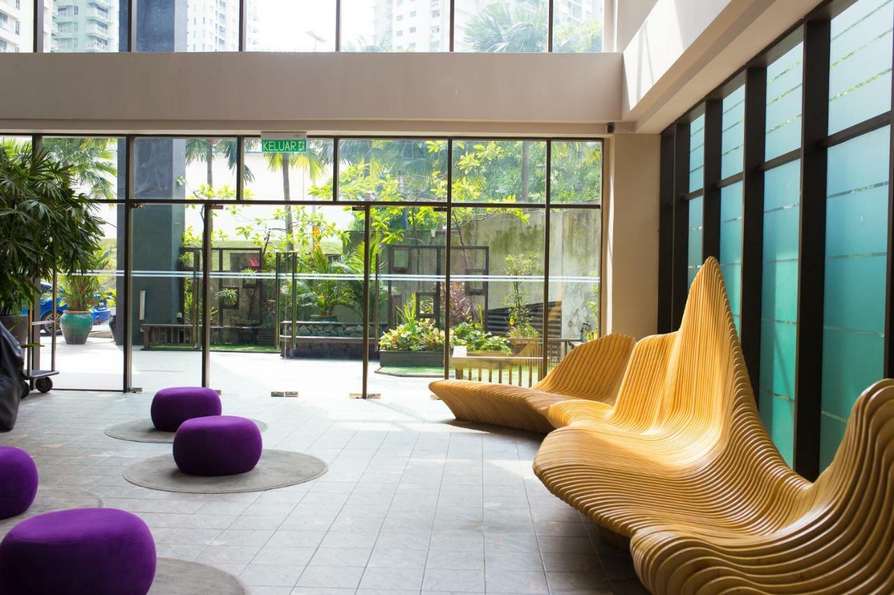 The 12 Suites @ Empire Damansara Petaling Jaya Exterior foto
