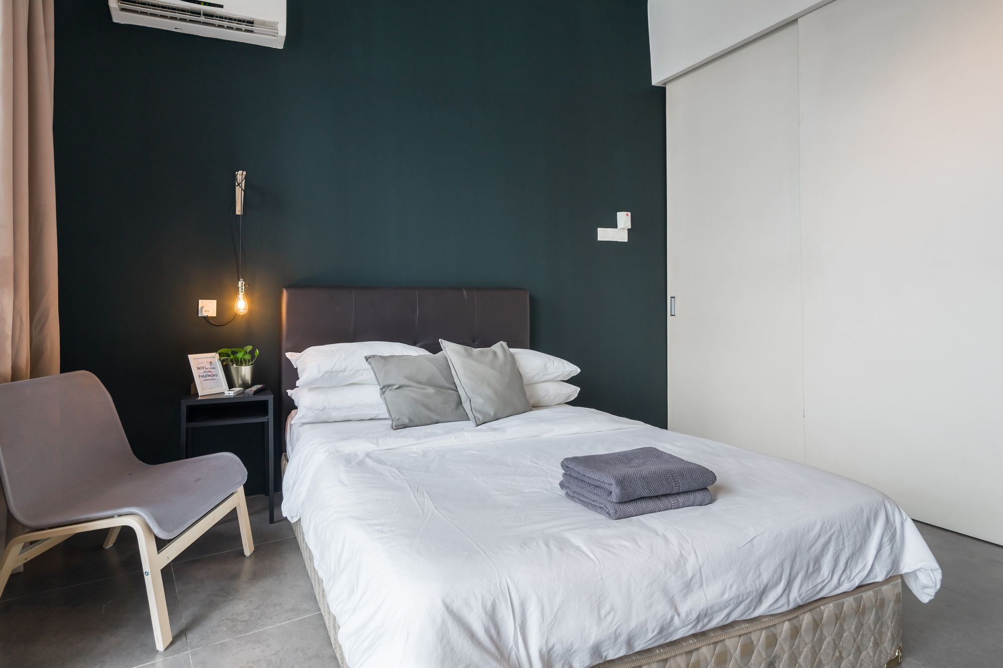 The 12 Suites @ Empire Damansara Petaling Jaya Exterior foto